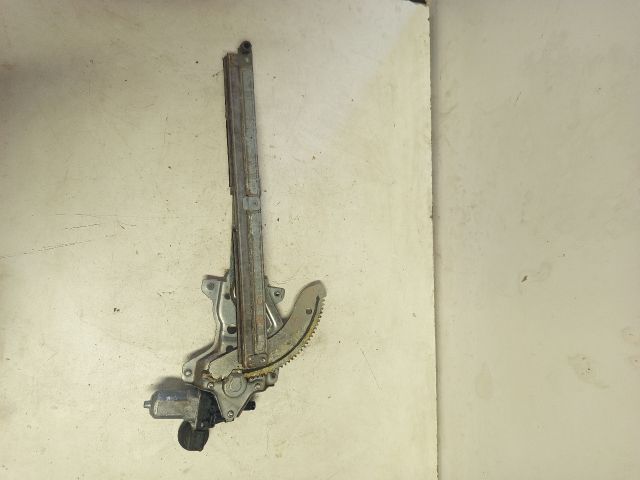 bontott SUZUKI SWIFT III Bal első Ablakemelő Szerkezet (Elektromos)