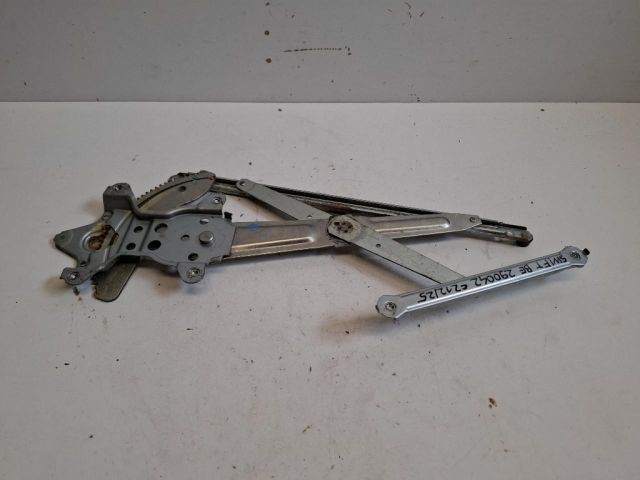 bontott SUZUKI SWIFT III Bal első Ablakemelő Szerkezet (Elektromos)