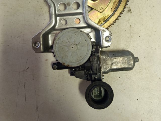 bontott SUZUKI SWIFT III Bal első Ablakemelő Szerkezet (Elektromos)