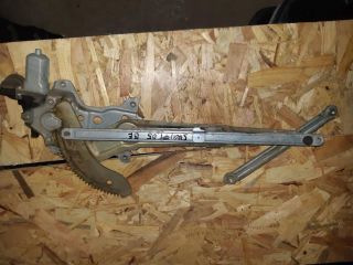 bontott SUZUKI SWIFT III Bal első Ablakemelő Szerkezet (Elektromos)