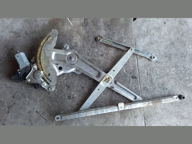 bontott SUZUKI SWIFT III Bal első Ablakemelő Szerkezet (Elektromos)