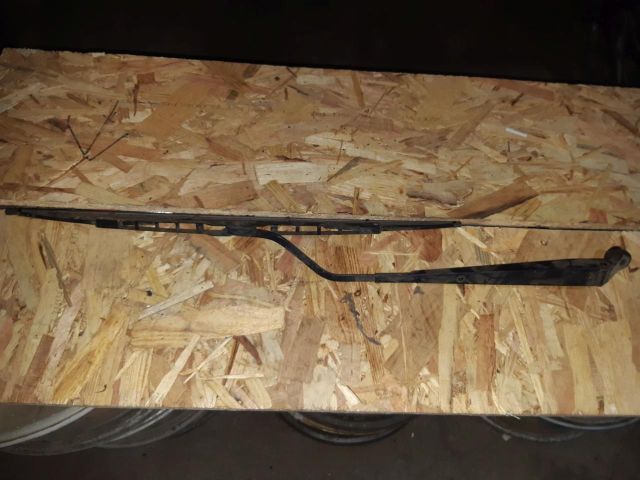 bontott SUZUKI SWIFT III Bal első Ablaktörlő Kar