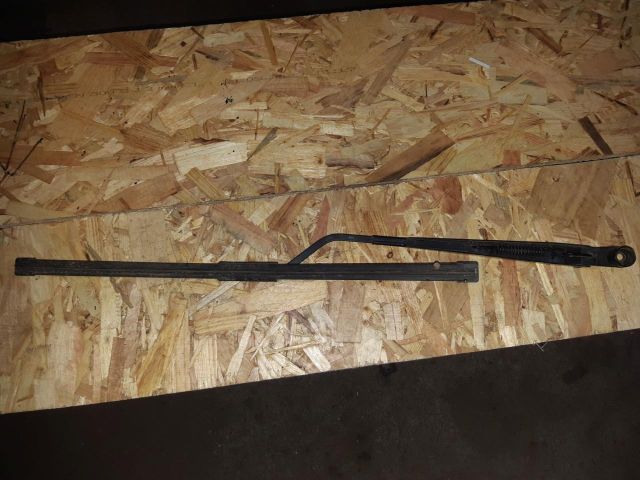 bontott SUZUKI SWIFT III Bal első Ablaktörlő Kar