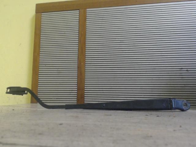 bontott SUZUKI SWIFT III Bal első Ablaktörlő Kar