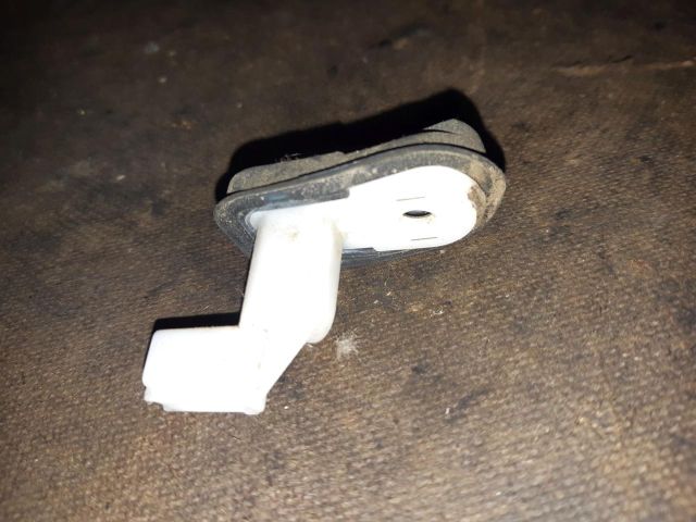 bontott SUZUKI SWIFT III Bal első Ajtó Kapcsoló