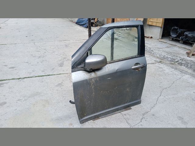 bontott SUZUKI SWIFT III Bal első Ajtó (Részeivel)