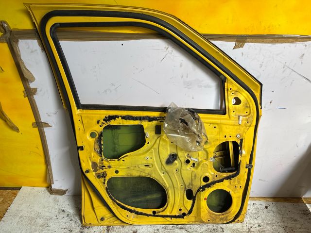 bontott SUZUKI SWIFT III Bal első Ajtó (Üres lemez)