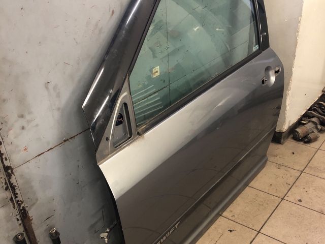 bontott SUZUKI SWIFT III Bal első Ajtó (Üres lemez)