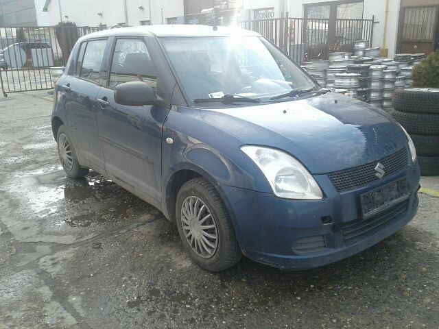 bontott SUZUKI SWIFT III Bal első Ajtó (Üres lemez)