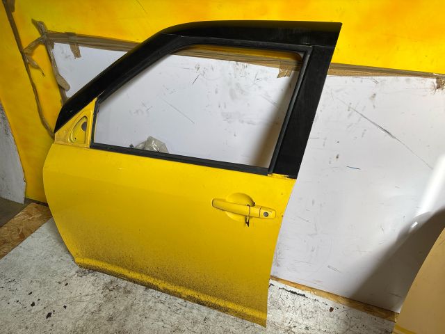 bontott SUZUKI SWIFT III Bal első Ajtó (Üres lemez)