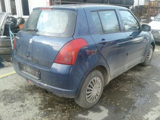 bontott SUZUKI SWIFT III Bal első Ajtó (Üres lemez)