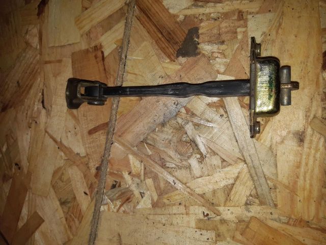 bontott SUZUKI SWIFT III Bal első Ajtóhatároló