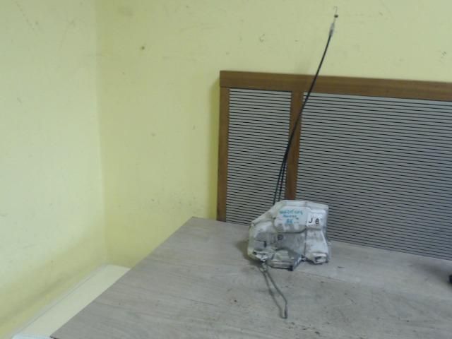 bontott SUZUKI SWIFT III Bal első Ajtózár