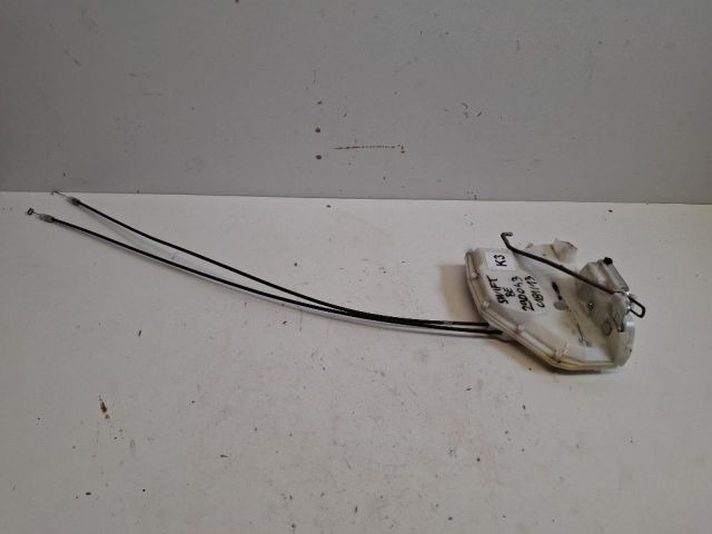 bontott SUZUKI SWIFT III Bal első Ajtózár