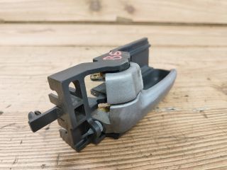 bontott SUZUKI SWIFT III Bal első Belső Kilincs