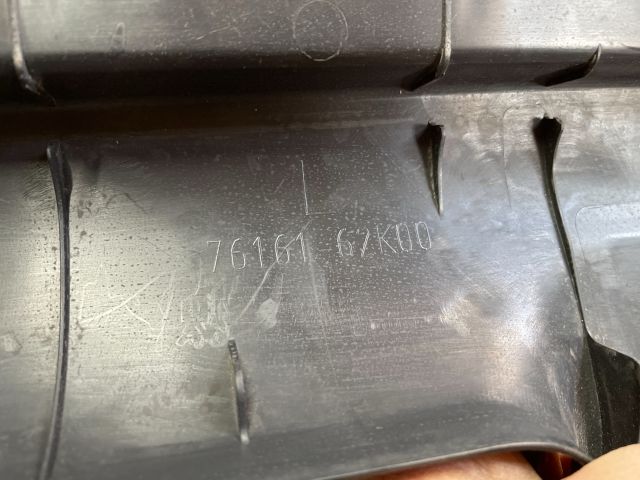 bontott SUZUKI SWIFT III Bal első Belső Küszöb Burkolat