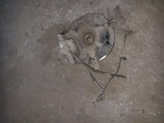 bontott SUZUKI SWIFT III Bal első Csonkállvány Kerékaggyal