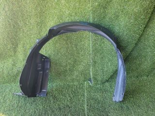 bontott SUZUKI SWIFT III Bal első Dobbetét (Kerékjárati, Műanyag)