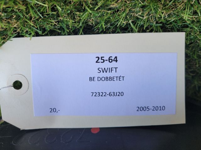 bontott SUZUKI SWIFT III Bal első Dobbetét (Kerékjárati, Műanyag)