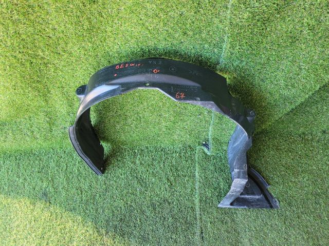 bontott SUZUKI SWIFT III Bal első Dobbetét (Kerékjárati, Műanyag)