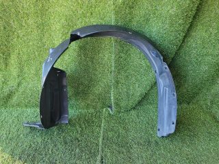 bontott SUZUKI SWIFT III Bal első Dobbetét (Kerékjárati, Műanyag)