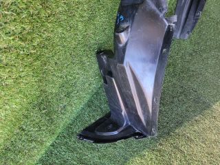 bontott SUZUKI SWIFT III Bal első Dobbetét (Kerékjárati, Műanyag)