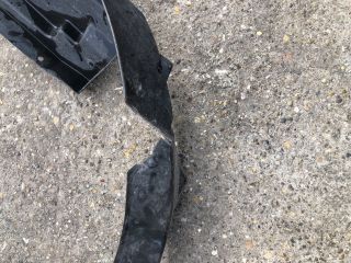 bontott SUZUKI SWIFT III Bal első Dobbetét (Kerékjárati, Műanyag)