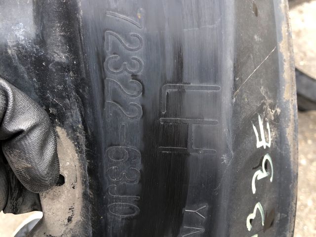 bontott SUZUKI SWIFT III Bal első Dobbetét (Kerékjárati, Műanyag)