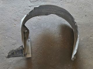 bontott SUZUKI SWIFT III Bal első Dobbetét (Kerékjárati, Műanyag)