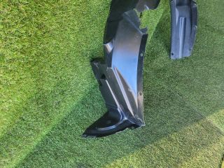 bontott SUZUKI SWIFT III Bal első Dobbetét (Kerékjárati, Műanyag)