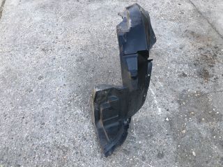 bontott SUZUKI SWIFT III Bal első Dobbetét (Kerékjárati, Műanyag)