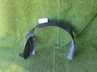 bontott SUZUKI SWIFT III Bal első Dobbetét (Kerékjárati, Műanyag)