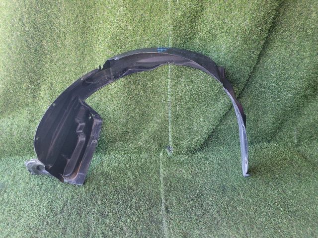 bontott SUZUKI SWIFT III Bal első Dobbetét (Kerékjárati, Műanyag)