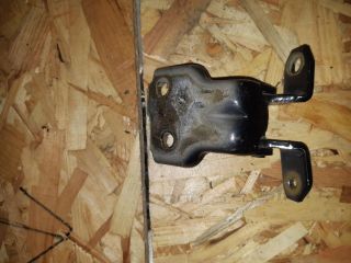 bontott SUZUKI SWIFT III Bal első Felső Zsanér