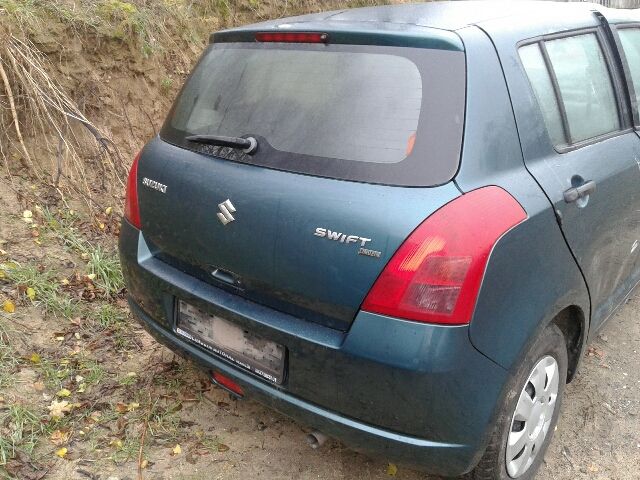 bontott SUZUKI SWIFT III Bal első Gumikéder