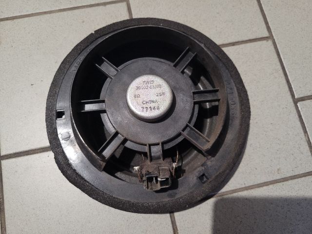 bontott SUZUKI SWIFT III Bal első Hangszóró