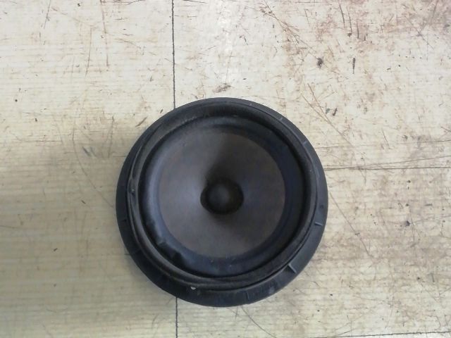 bontott SUZUKI SWIFT III Bal első Hangszóró