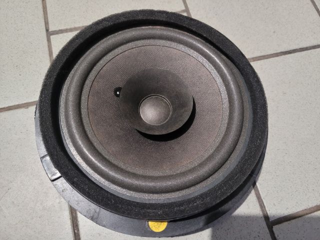 bontott SUZUKI SWIFT III Bal első Hangszóró