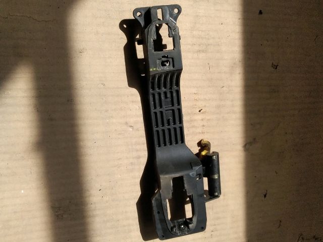 bontott SUZUKI SWIFT III Bal első Kilincs Hátulja