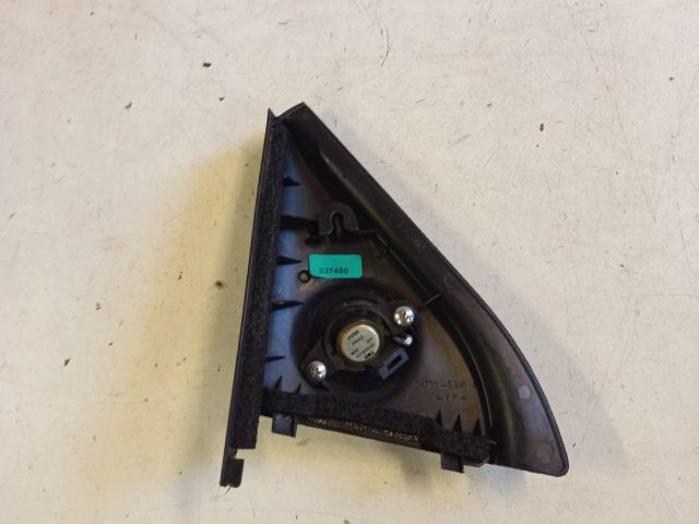 bontott SUZUKI SWIFT III Bal első Kis Hangszóró Burkolat