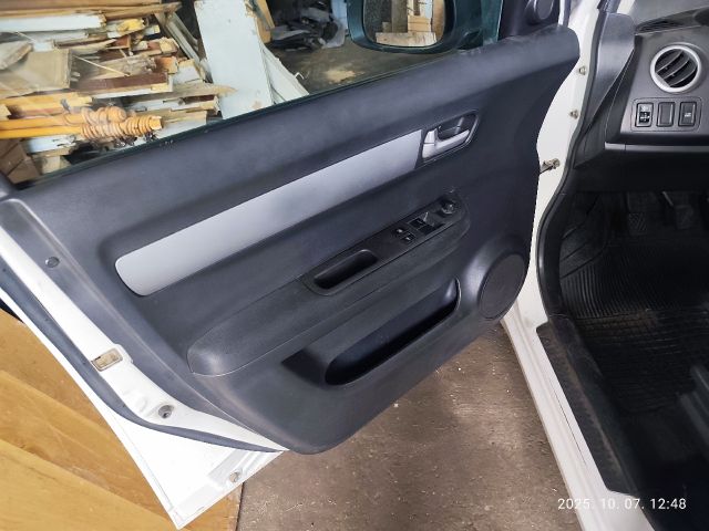 bontott SUZUKI SWIFT III Bal első Központizár Motor