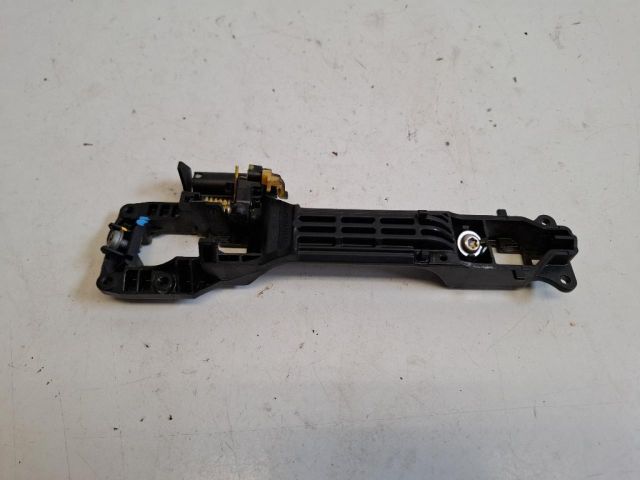 bontott SUZUKI SWIFT III Bal első Külső Kilincsfészek