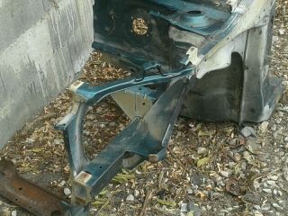 bontott SUZUKI SWIFT III Bal első Negyed Karosszéria Csomag