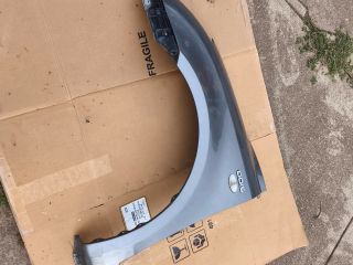 bontott SUZUKI SWIFT III Bal első Sárvédő