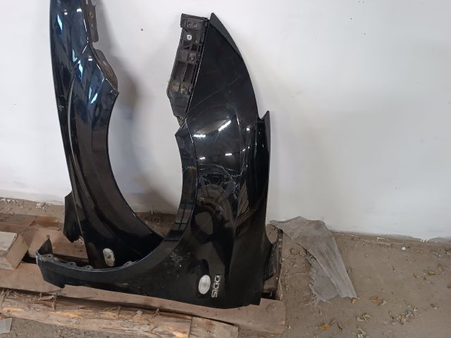 bontott SUZUKI SWIFT III Bal első Sárvédő