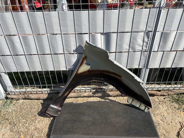 bontott SUZUKI SWIFT III Bal első Sárvédő