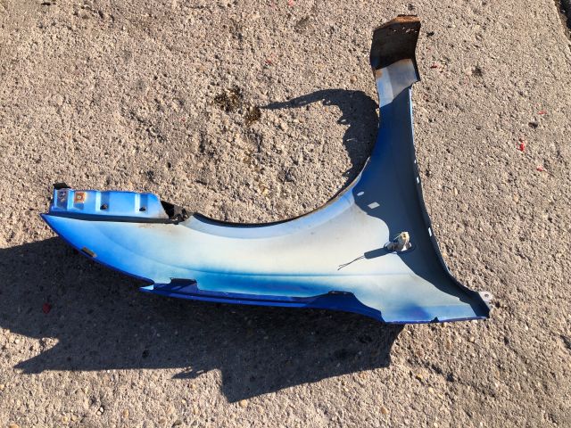 bontott SUZUKI SWIFT III Bal első Sárvédő