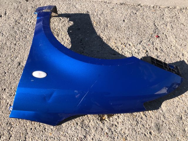 bontott SUZUKI SWIFT III Bal első Sárvédő