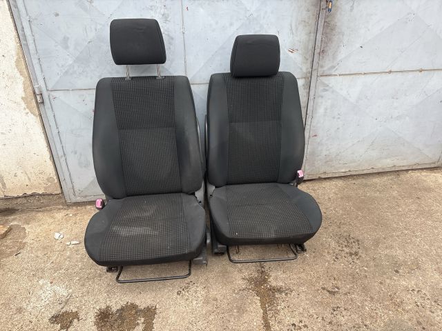 bontott SUZUKI SWIFT III Bal első Ülés