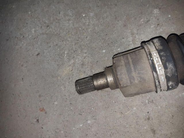 bontott SUZUKI SWIFT III Bal Féltengely